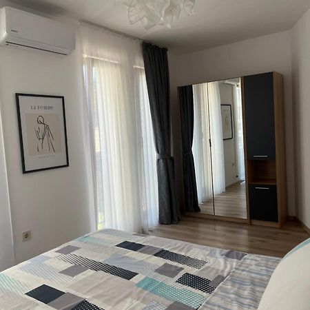 Azzurro Premium Apartment On Bulevard Bogoridi بورغاس المظهر الخارجي الصورة