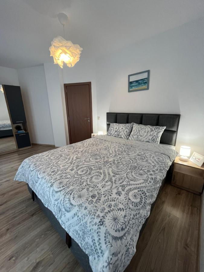 Azzurro Premium Apartment On Bulevard Bogoridi بورغاس المظهر الخارجي الصورة