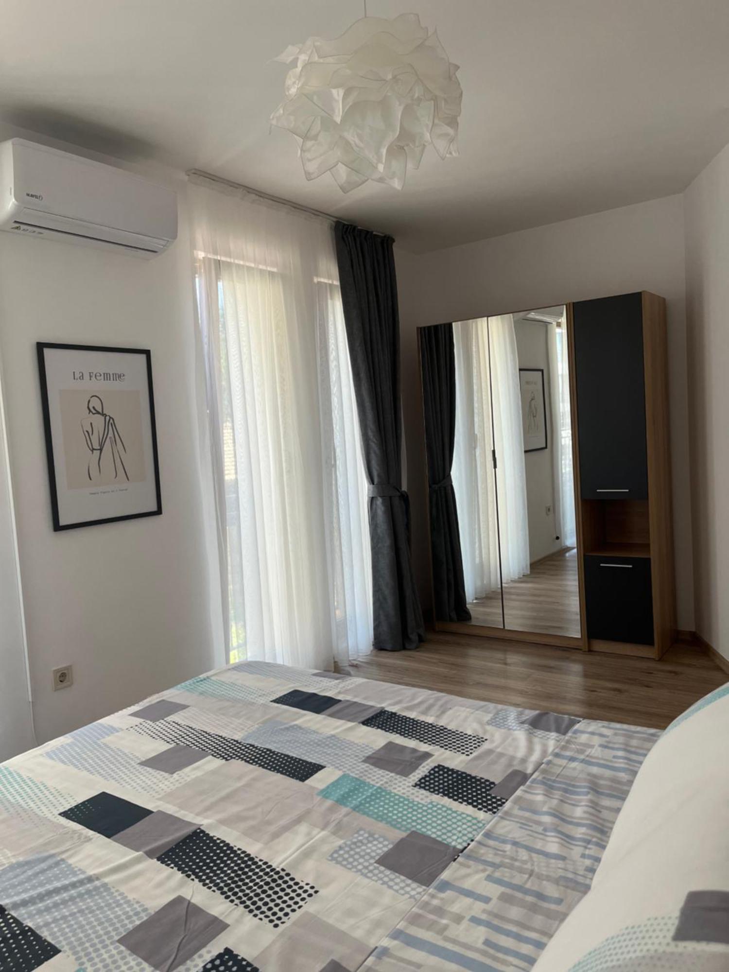 Azzurro Premium Apartment On Bulevard Bogoridi بورغاس المظهر الخارجي الصورة