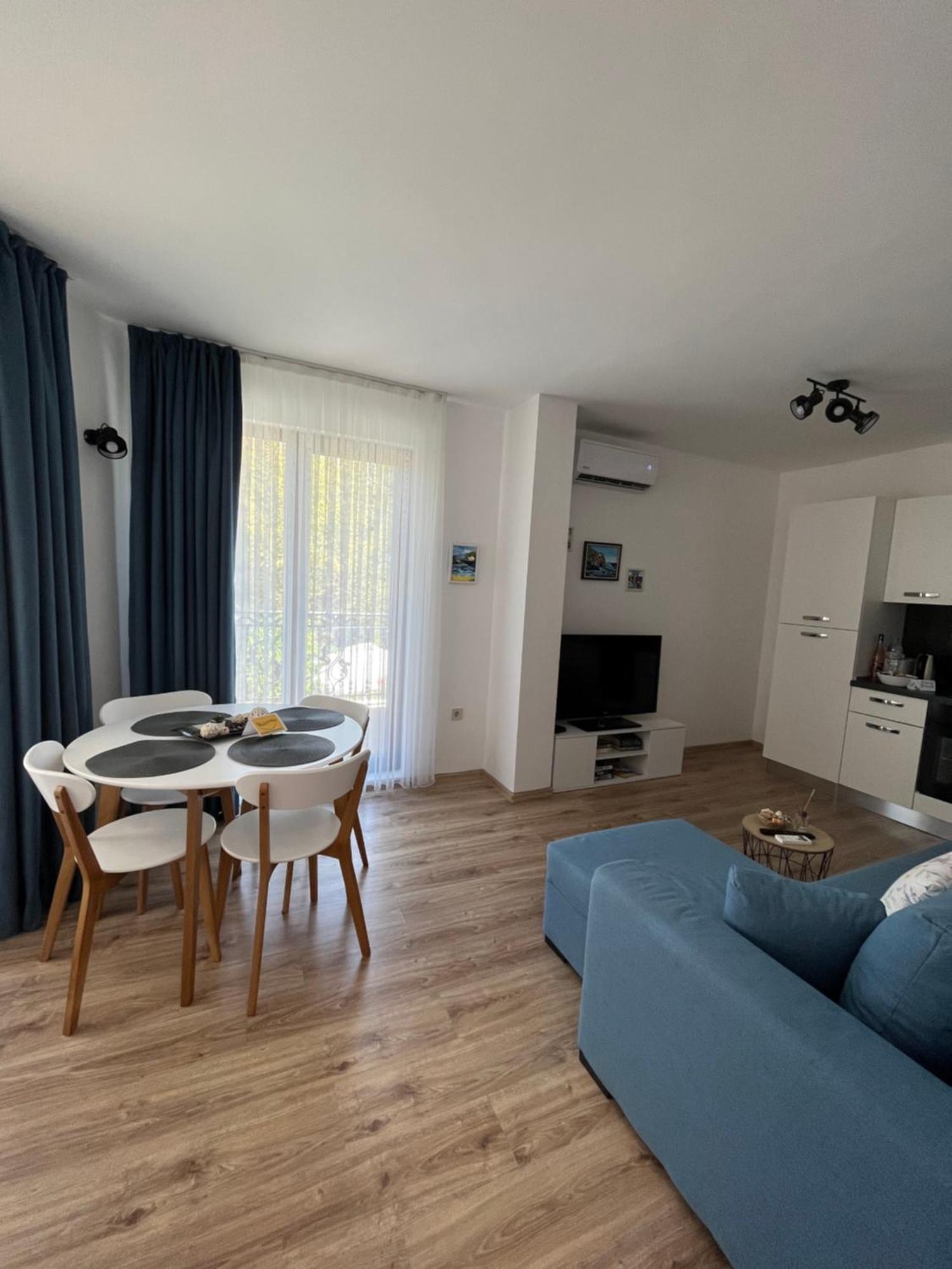Azzurro Premium Apartment On Bulevard Bogoridi بورغاس المظهر الخارجي الصورة