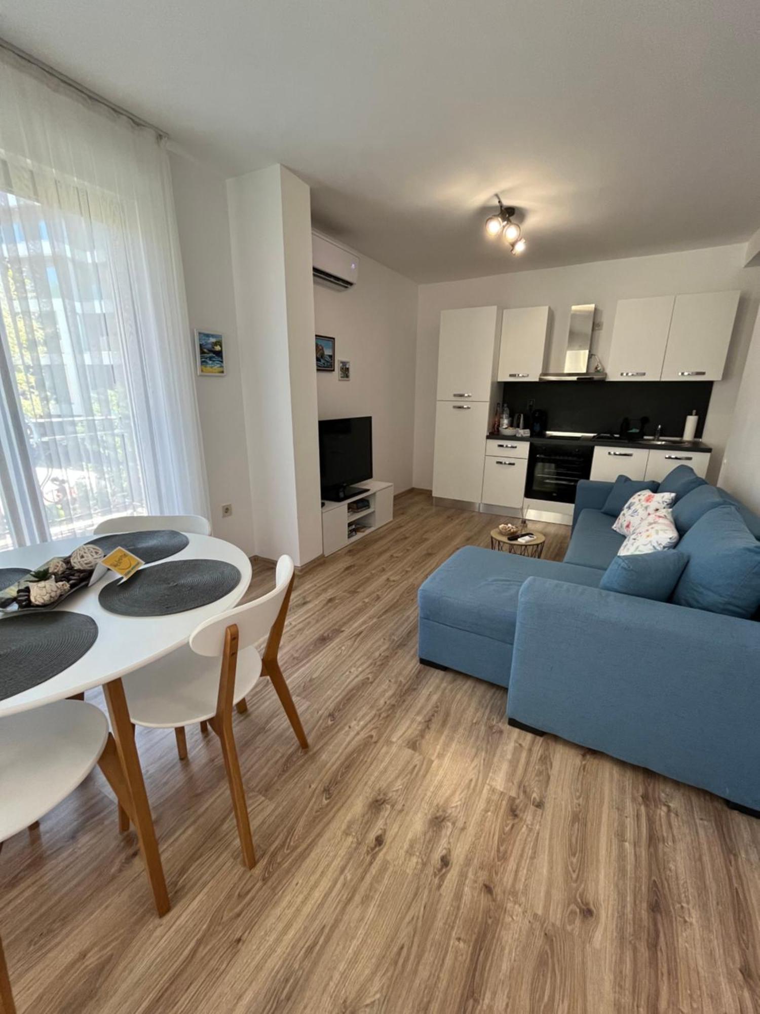 Azzurro Premium Apartment On Bulevard Bogoridi بورغاس المظهر الخارجي الصورة